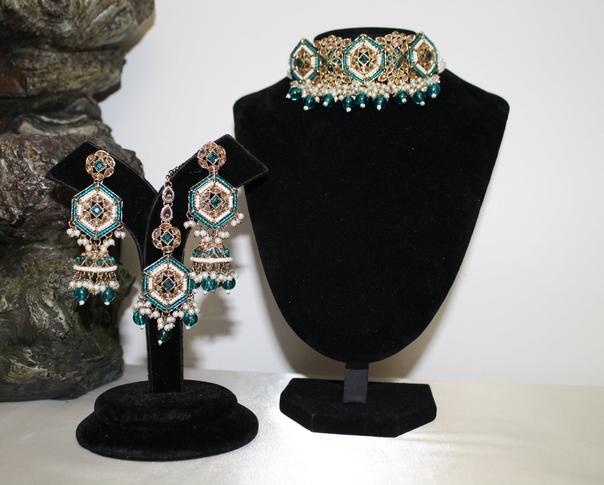 Heena Choker Set